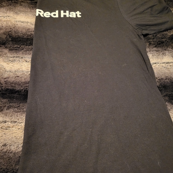 RedHat Tee Shirt - New - Picture 3 of 3